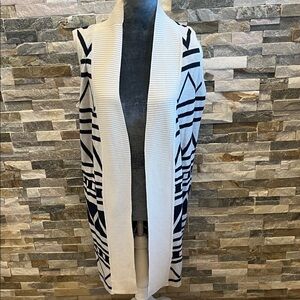 Madison Women's Navy and Cream Striped Cardigan